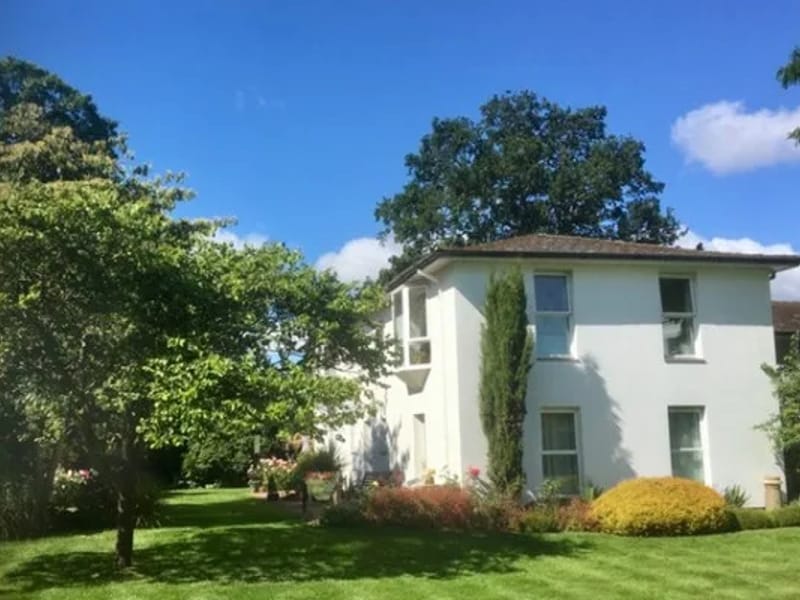 Wisma Mulia in Gloucester, England photo 1