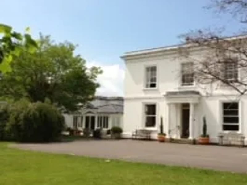 Wisma Mulia in Gloucester, England photo 3
