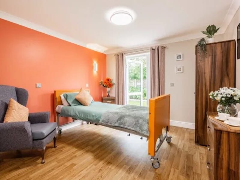 Four Oaks Care Home in Manchester, England photo 1