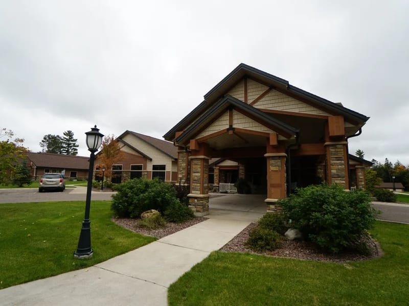 Rennes Health and Rehab Center-Depere - Nursing Home in De Pere, WI photo 1