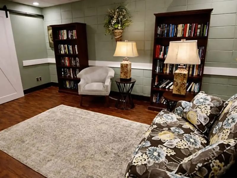Brandon Community Care Center - Nursing Home in Brandon, MS photo 1