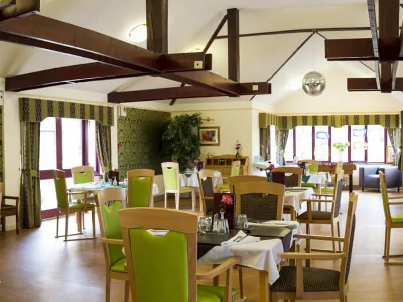 Caton House Residential and Nursing Home - Nursing Home in Milton Keynes, England photo 2