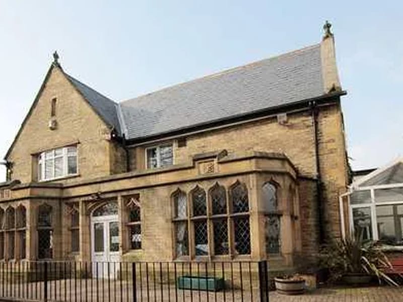 Lister House Nursing Home - Nursing Home in Bradford, England photo 3