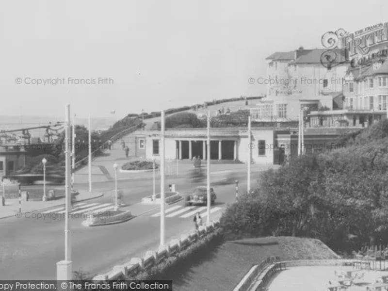 Linkfield Court (Bournemouth) Limited - Nursing Home in Bournemouth, England photo 4
