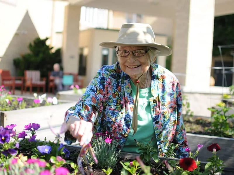 Rose Garden - Assisted Living in Grandville, MI photo 3