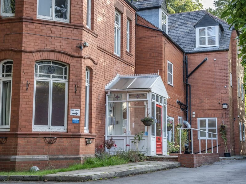 Peel Moat - Nursing Home in Stockport, England photo 2