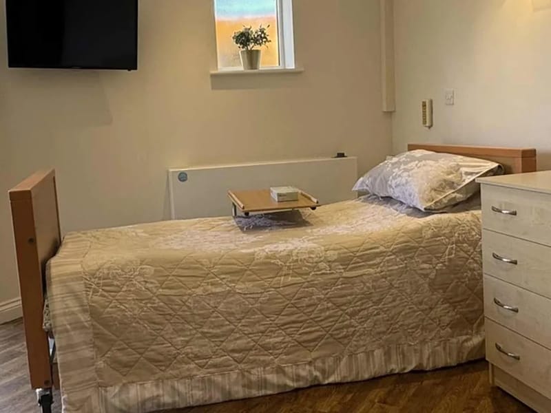 Harbour Rise Rest Home - Assisted Living in Paignton, England photo 2