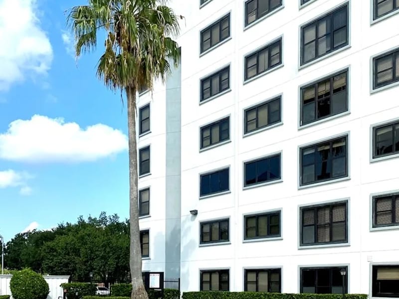 Addington Place Of Clear Lake - Assisted Living in Houston, TX photo 3