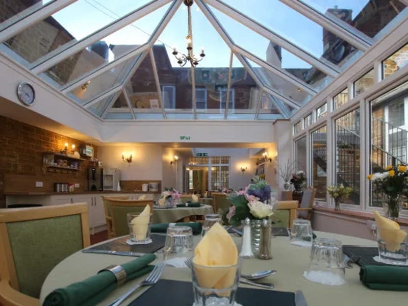 Featherton House - Assisted Living in Banbury, England photo 2