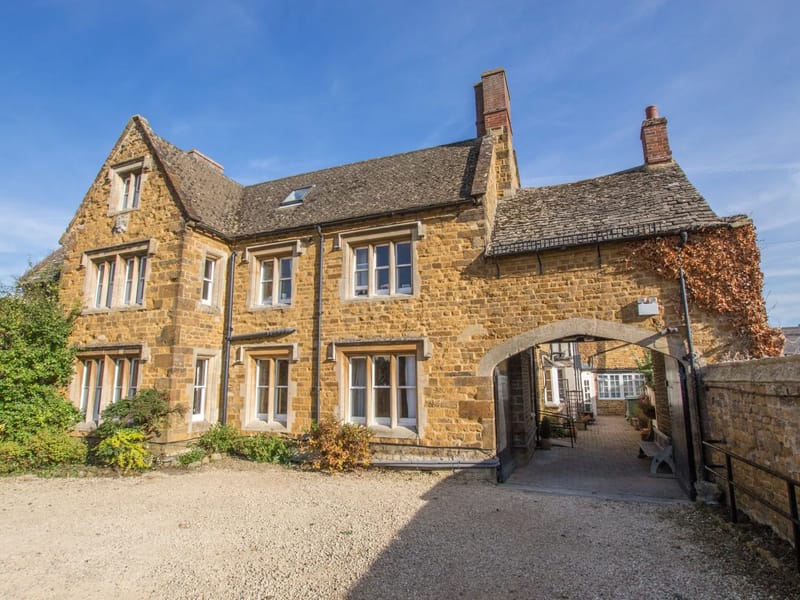 Featherton House - Assisted Living in Banbury, England photo 1