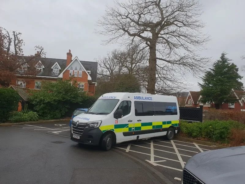 Signature at Weybridge - Nursing Home in Weybridge, England photo 8