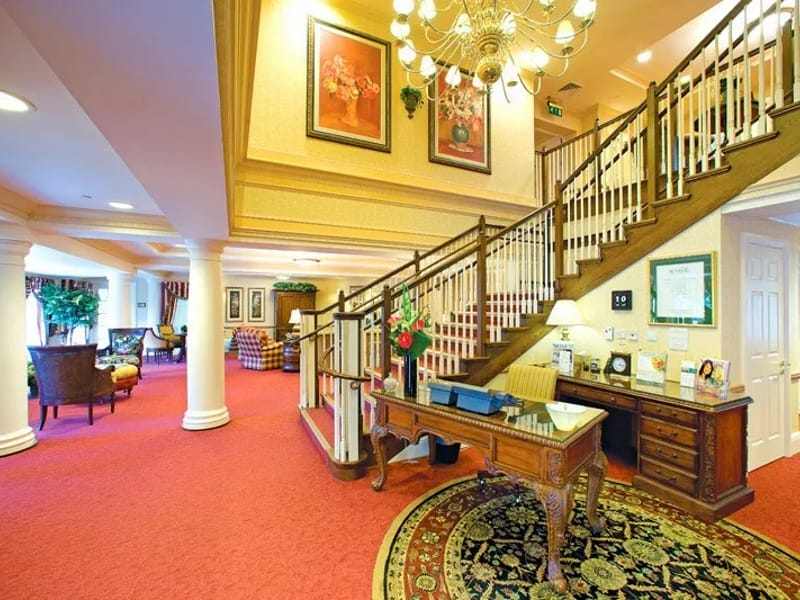 Signature at Weybridge - Nursing Home in Weybridge, England photo 7