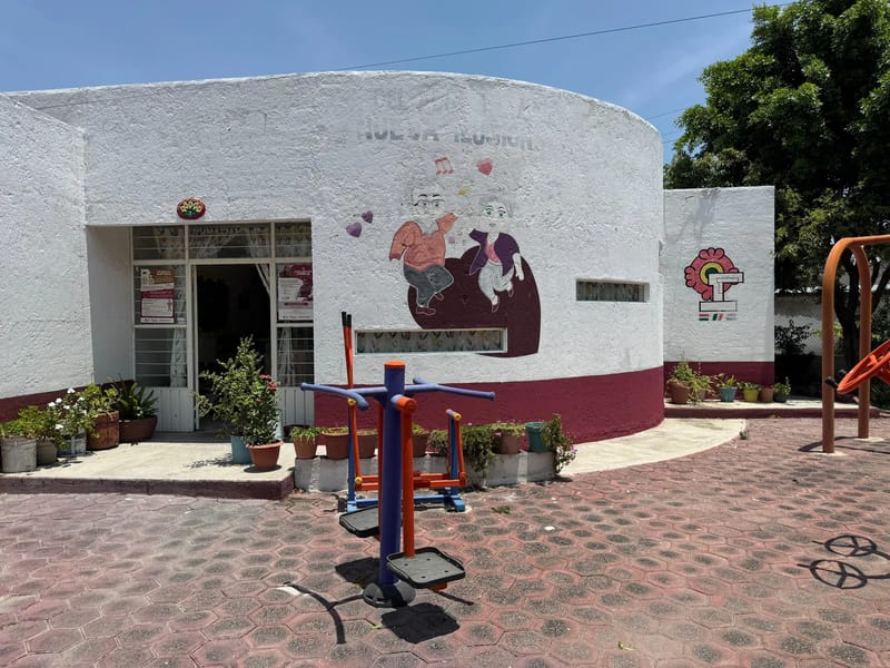 Casita De Dia Para Adultos Mayores Cabecitas Blancas - Hogar de Ancianos in Valle De Chalco Solidaridad, Estado de México photo 2