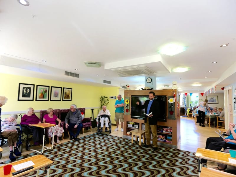 Sutton Court in Worthing, England photo 2