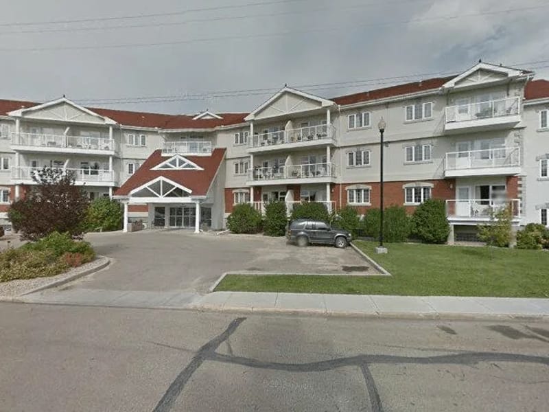 Klondike Place - Assisted Living in Barrhead, AB photo 2