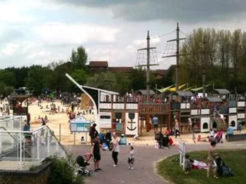 Thurrock Branch in Grays, England photo 3