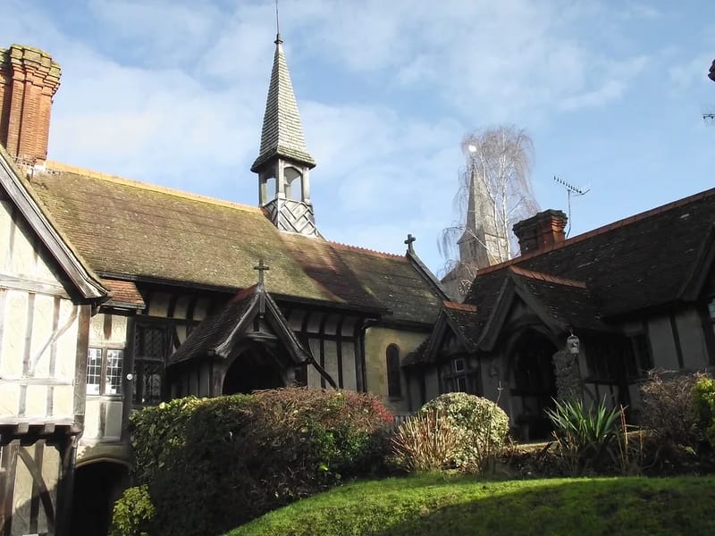 Oakleigh - Assisted Living in Godstone, England photo 2