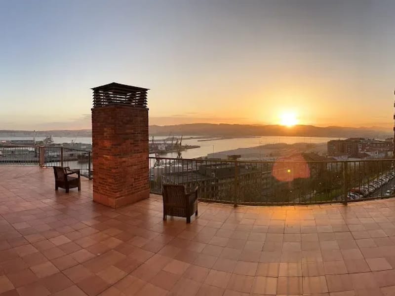 Residencia Zoragarri - Hogar de Ancianos in Santurtzi, País Vasco photo 2