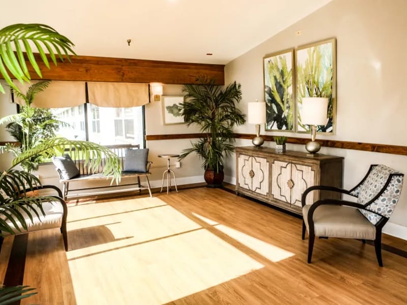 Chateau Living Center - Nursing Home in Kenner, LA photo 1