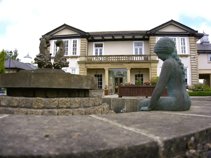 Hollins Hall - Assisted Living in Harrogate, England photo 3