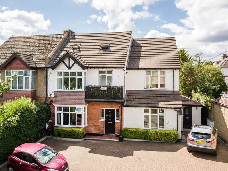 Caretech Community Services (No 2) Limited - 100 Woodcote Grove Road - Assisted Living in Coulsdon, England photo 1