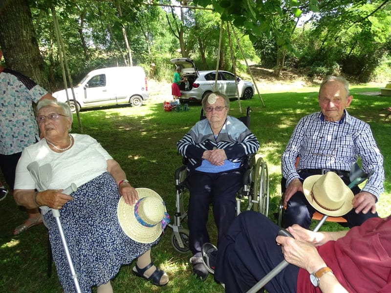 HOGAR GERIATRICO LARROQUE - Hogar de Ancianos in Llavallol, Lanus photo 2