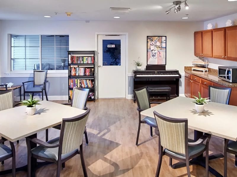 Aldea Green - Assisted Living in Brandon, FL photo 2