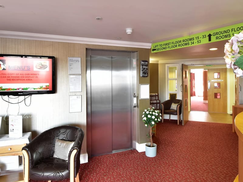 Ashcroft Care Home - Assisted Living in Redhill, England photo 2