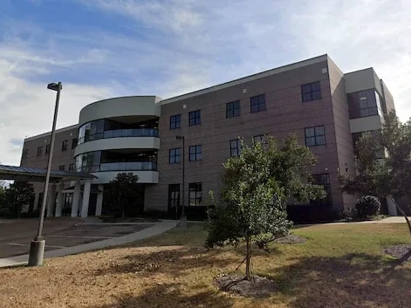 Willow Creek Retirement Center - Nursing Home in Byram, MS photo 3