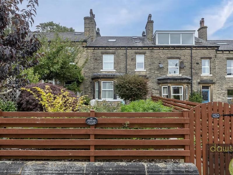 Grandsmere Place - Nursing Home in Halifax, England photo 2