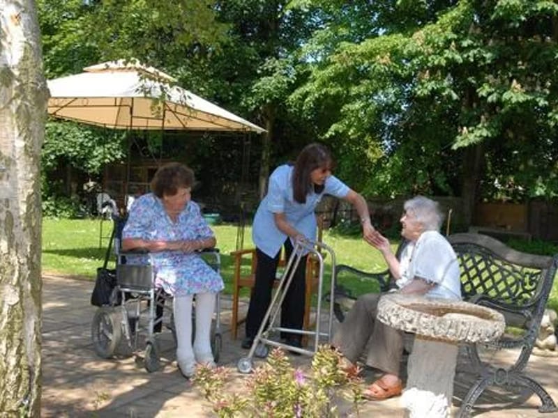 Crowley Care Homes Ltd - St Annes Care Home in Luton, England photo 1
