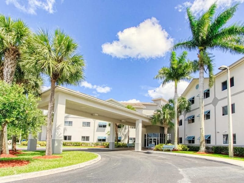 Villa Regina 2 - Assisted Living in Mission Viejo, CA photo 2
