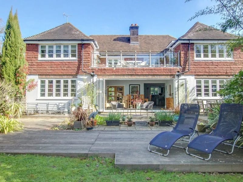 Magnolia House - Nursing Home in Haywards Heath, England photo 2