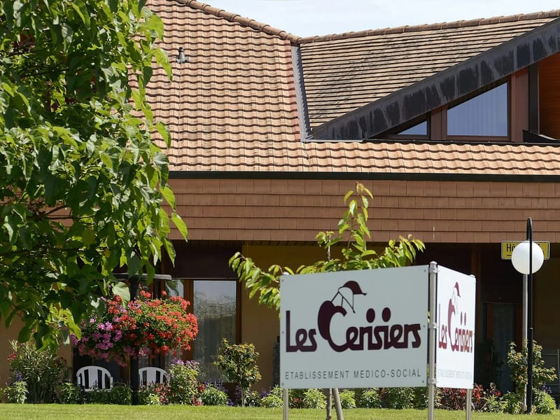 EMS Les Cerisiers - Fondation Les Noisetiers - Pflegeheim in Payerne, Vaud photo 1