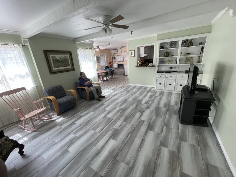 Advanced Personal Care At Hamlin Valley - Assisted Living in Houston, TX photo 2