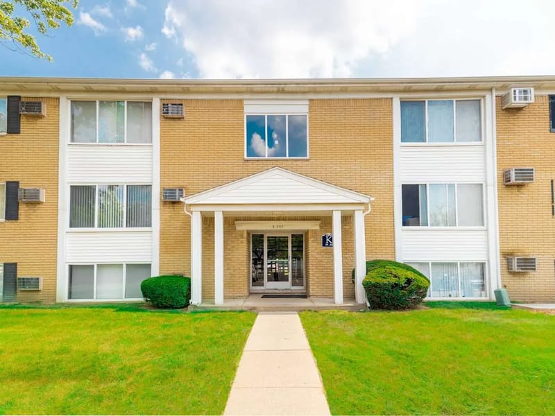 Cherryhill Manor - Assisted Living in Dearborn Heights, MI photo 2