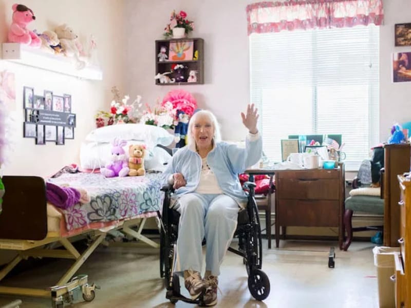 A2 Walcare Adult Family Home - Assisted Living in West Allis, WI photo 3