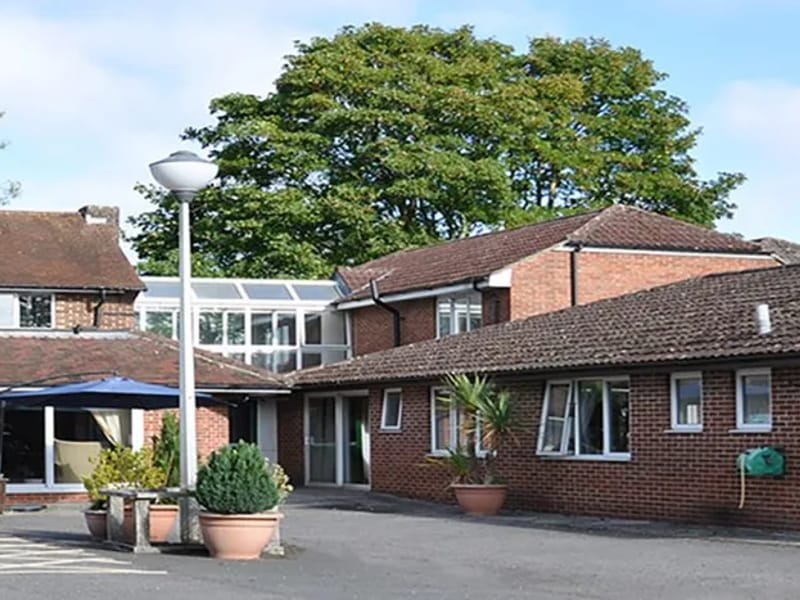 Park View Nursing Home - Nursing Home in Swindon, England photo 4