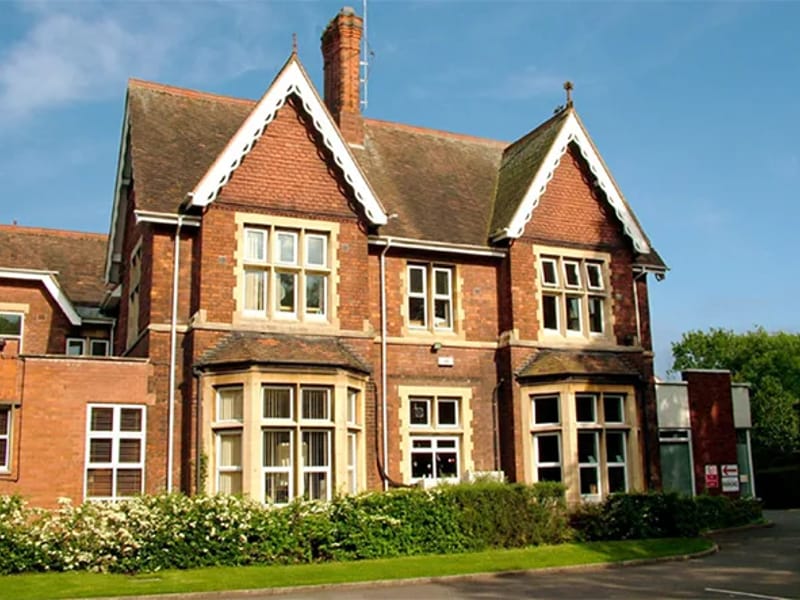 Oakleigh Lodge in Dudley, England photo 3