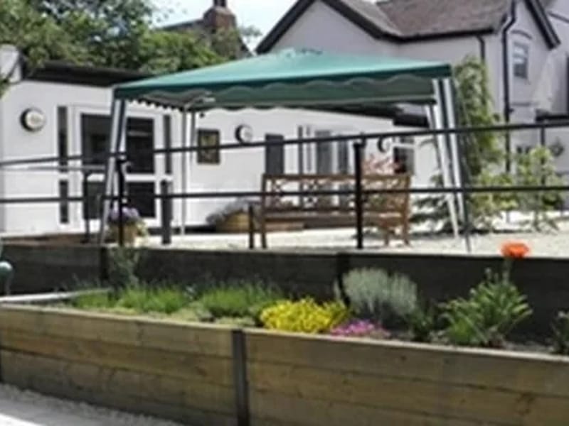 Oakleigh Lodge in Dudley, England photo 2