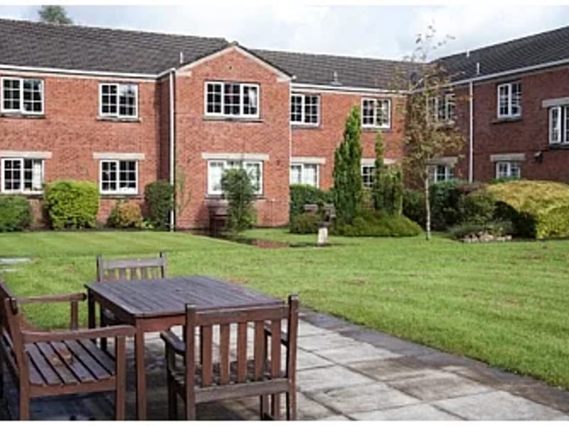 Euxton Park Care Home - Nursing Home in Chorley, England photo 3