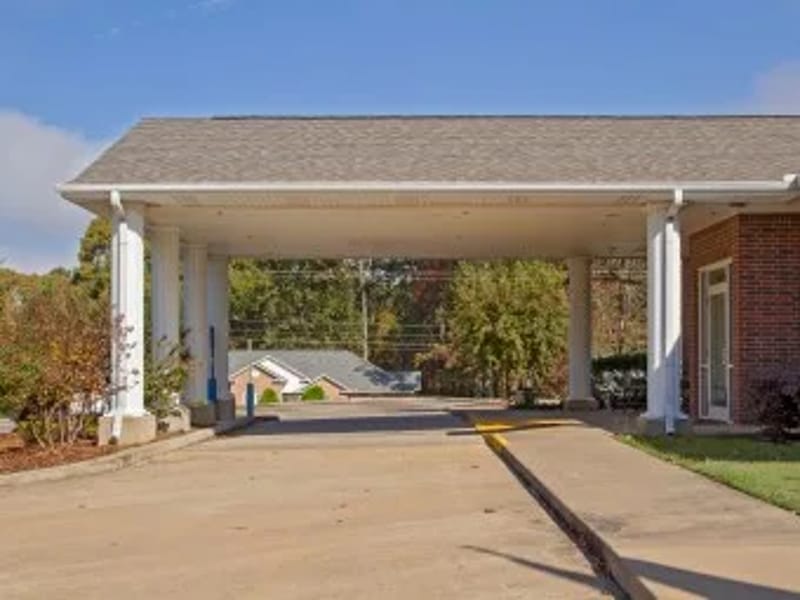 The Blossoms at White River Rehab & Nursing Center - Nursing Home in Newport, AR photo 2