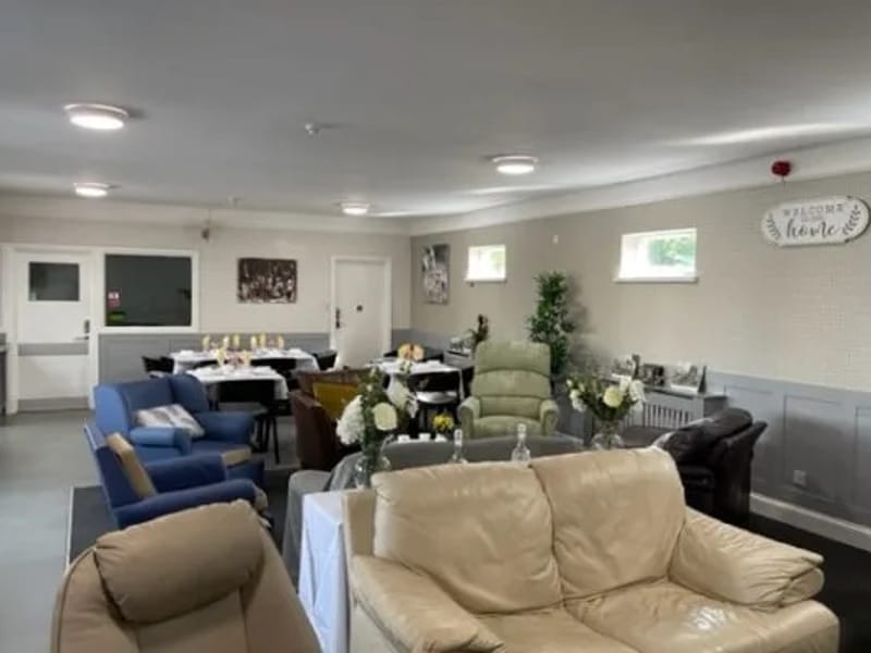 Aran Lodge - Nursing Home in Westcliff-On-Sea, England photo 5
