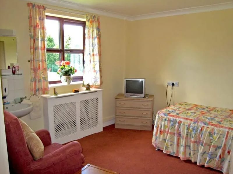 The Fountains Care Centre in Grimsby, England photo 1