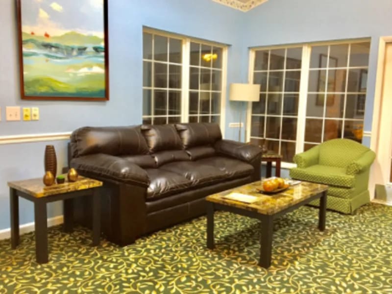 Arbor Manor 1900 - Assisted Living in Perry, GA photo 2