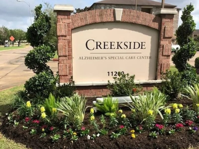 Creekside Alzheimer'S Special Care Center - Assisted Living in Pearland, TX photo 2