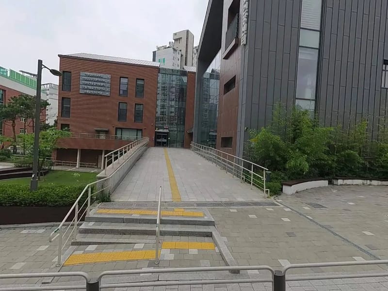 구립성수1가2동서울숲데이케어센터 in 성동구, 서울특별시 photo 2