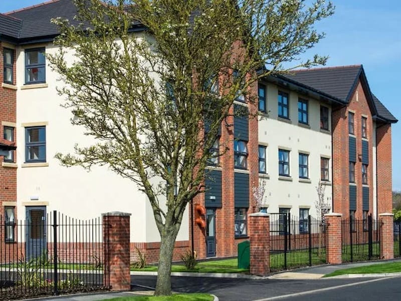 Ridgewood Court Residential Care Home - Assisted Living in Wirral, England photo 2