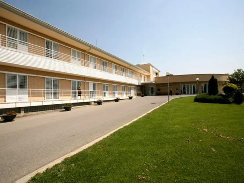 Residencia 3ª Edad Municipal "Centro Geriatrico Tamujoso" - Hogar de Ancianos in Belvis De La Jara, Castilla-La Mancha photo 1