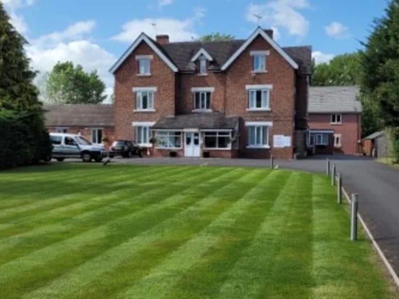 Fauld House Nursing Home - Nursing Home in Burton-On-Trent, England photo 2